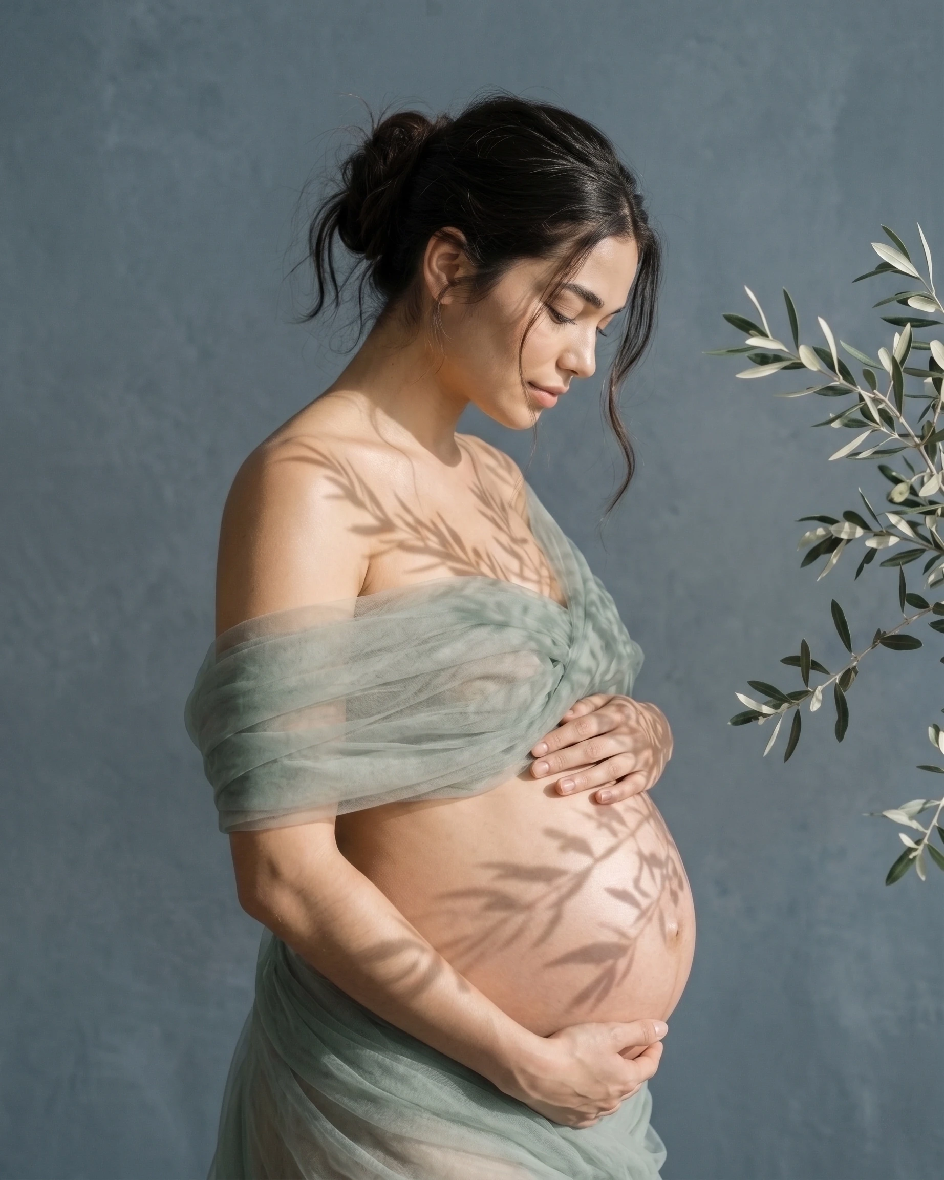 Femme enceinte accompagnée en ostéopathie